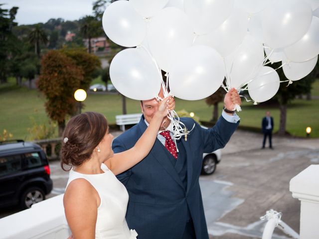 La boda de Marta y Borja en Salinas, Asturias 9