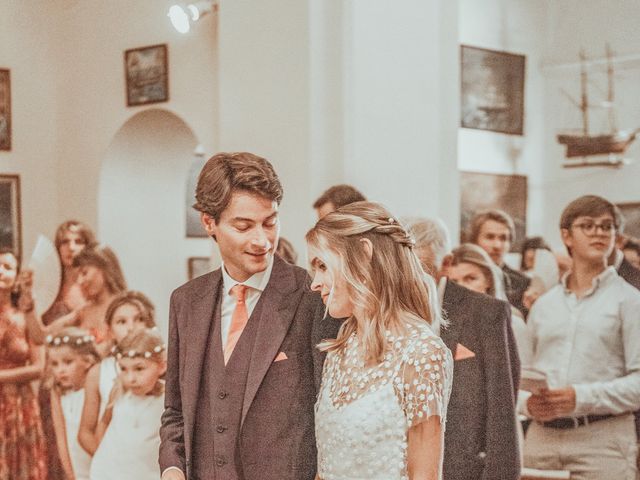 La boda de Françoise y Lauranne en Premia De Mar, Barcelona 39