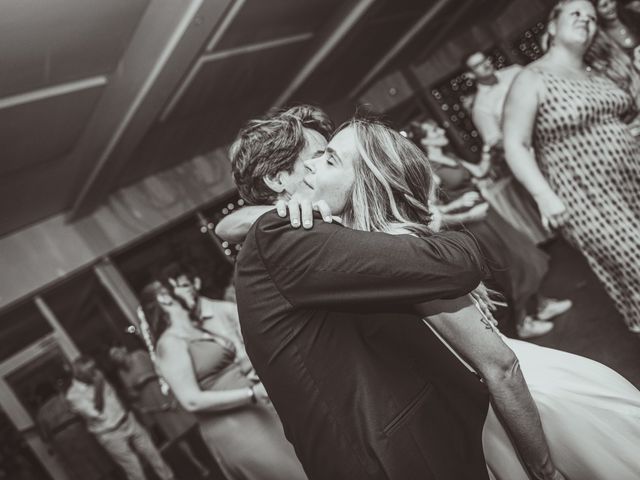 La boda de Françoise y Lauranne en Premia De Mar, Barcelona 107