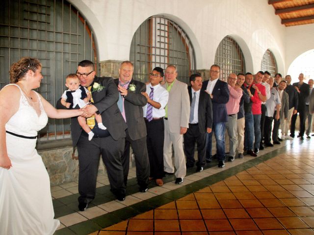 La boda de Franc y Arantxa en Cerdanyola Del Valles, Barcelona 14