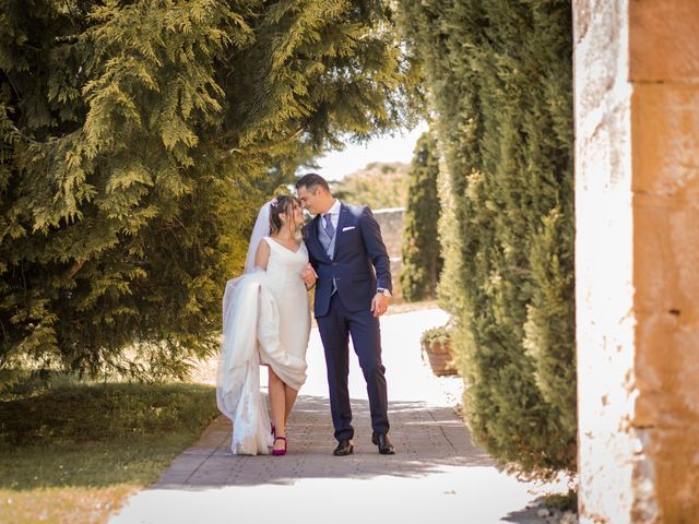 La boda de Alberto y Camilla en Santa Gadea Del Cid, Burgos 29