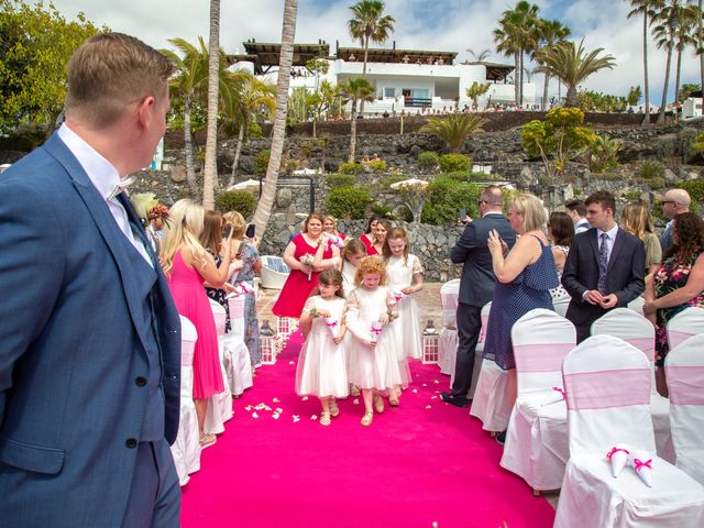 La boda de Amie y Conor en Adeje, Santa Cruz de Tenerife 12