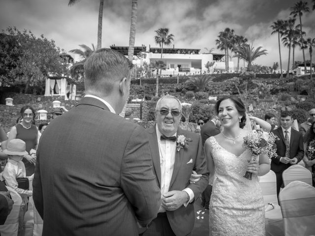 La boda de Amie y Conor en Adeje, Santa Cruz de Tenerife 13