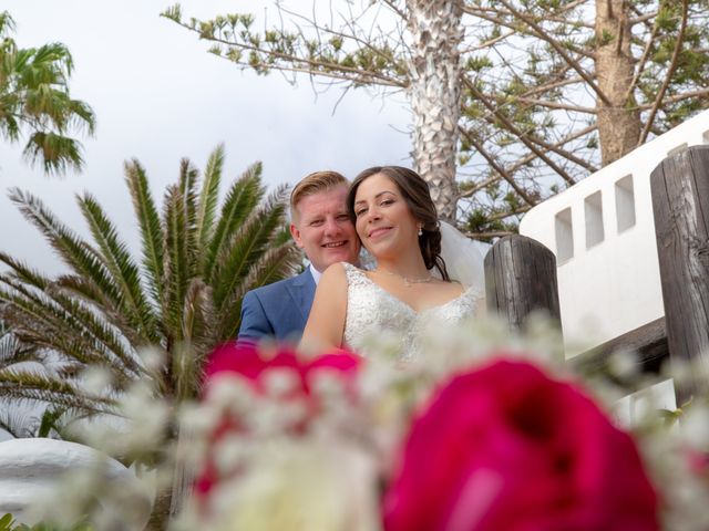 La boda de Amie y Conor en Adeje, Santa Cruz de Tenerife 18