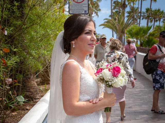 La boda de Amie y Conor en Adeje, Santa Cruz de Tenerife 21