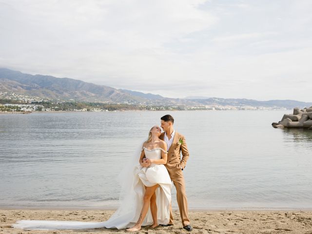 La boda de Martin y Sofija en Marbella, Málaga 31