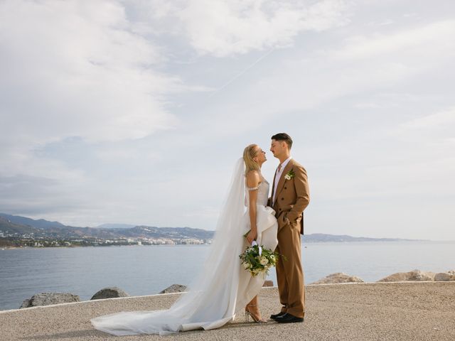 La boda de Martin y Sofija en Marbella, Málaga 36