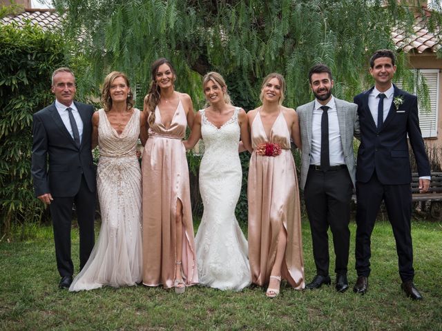 La boda de Cristian y Nina en Sant Vicenç De Montalt, Barcelona 44