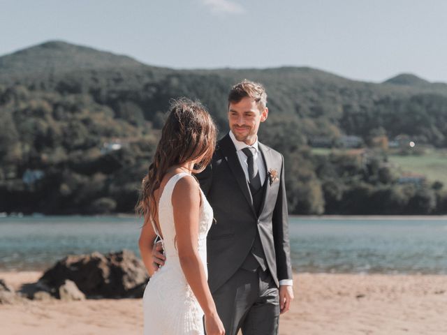 La boda de Iván y Maialen en Zumaia, Guipúzcoa 32