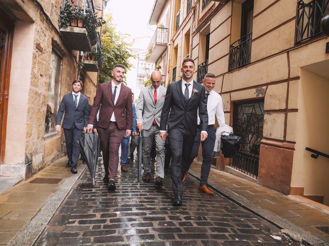 La boda de Iván y Maialen en Zumaia, Guipúzcoa 48