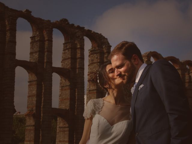 La boda de Valentín y Carolina en Mérida, Badajoz 20