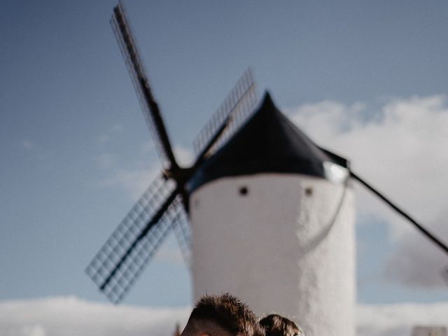 La boda de Cristian y Fatima en Consuegra, Toledo 17