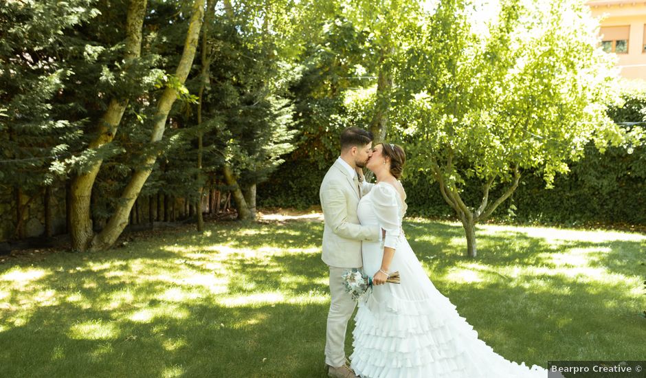 La boda de Juan Carlos y Jennifer en Las Navas Del Marques, Ávila