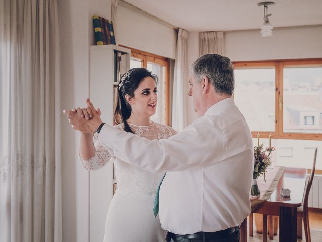 La boda de Julio y Raquel en Villasevil, Cantabria 7