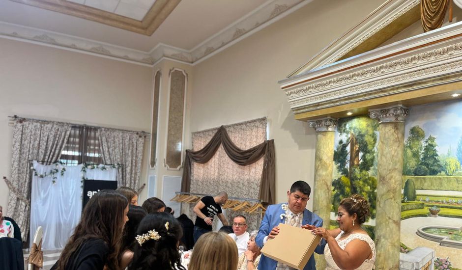 La boda de Alexandra del Rocío y Juan Ramon en Vilamarxant, Valencia