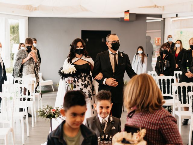 La boda de Toni y Jessica en Petrer, Alicante 6