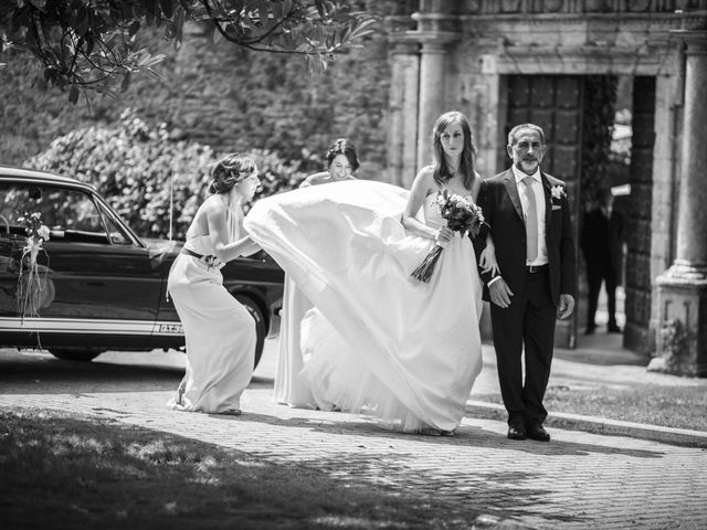 La boda de Andoni y Agueda en Santiso (Santa Maria), A Coruña 13