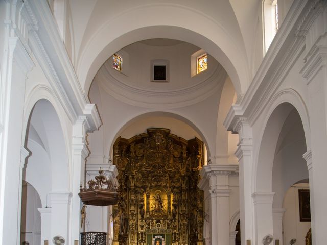 La boda de Verónica y Isidoro en Alcala De Guadaira, Sevilla 53