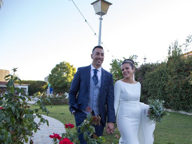 La boda de Verónica y Isidoro en Alcala De Guadaira, Sevilla 103