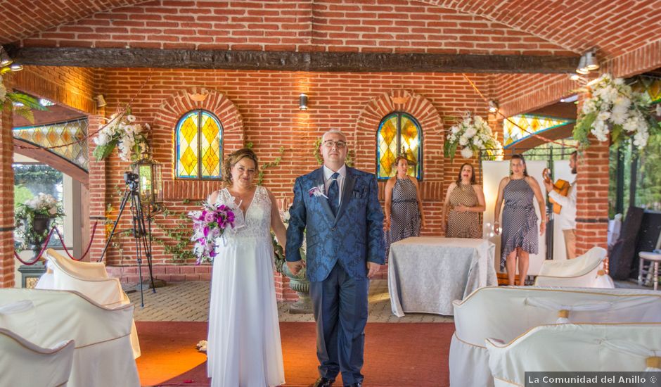 La boda de Javier y Mayte en Alcalá De Henares, Madrid