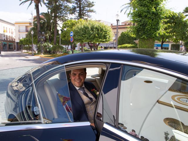 La boda de Miguel Ángel y Patricia en Alcala De Guadaira, Sevilla 26