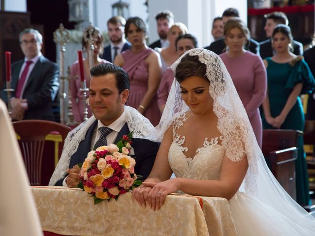 La boda de Miguel Ángel y Patricia en Alcala De Guadaira, Sevilla 36