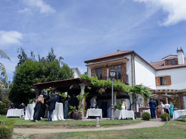 La boda de Marcos y Gloria en Oleiros, A Coruña 20