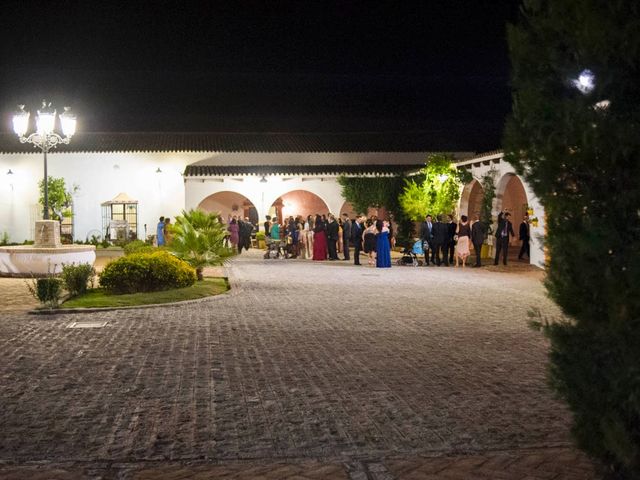 La boda de Alejandro y Inma en Dos Hermanas, Sevilla 17