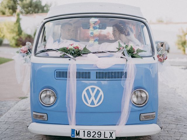 La boda de Carlos  y Maria en Galapagos, Guadalajara 1