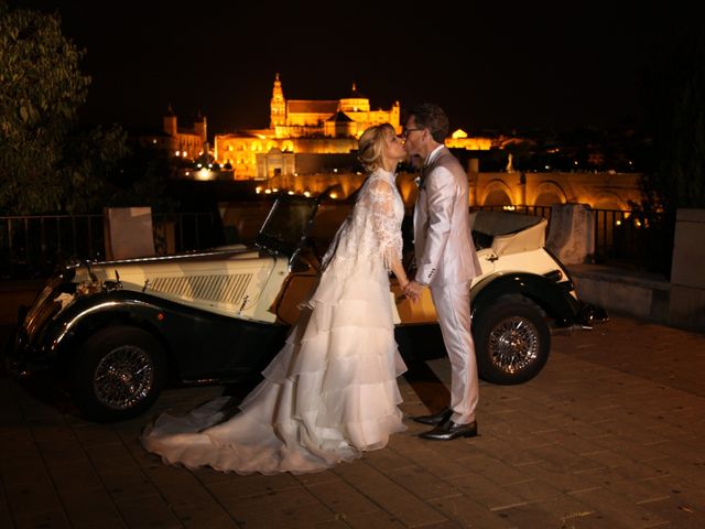 La boda de Joaquín y Isabel en Córdoba, Córdoba 1