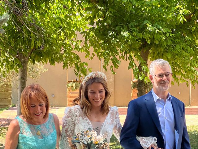La boda de Joshua  y Celia  en Bescano, Girona 27