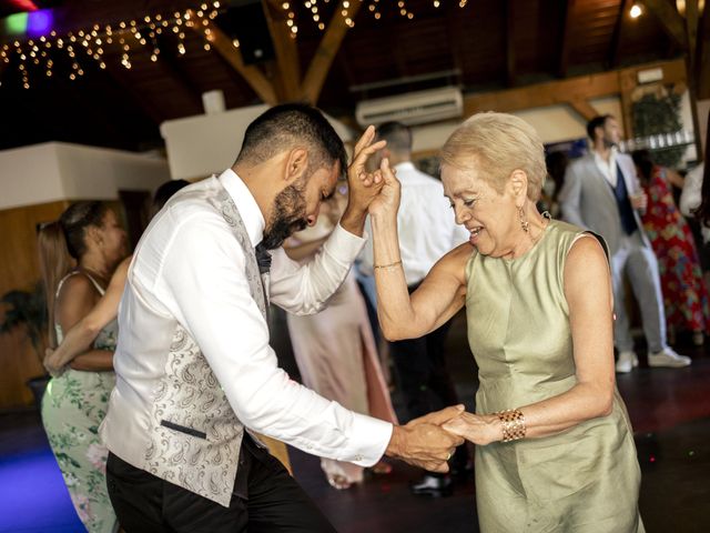 La boda de Carla y Alejandro en Vitoria, A Coruña 5