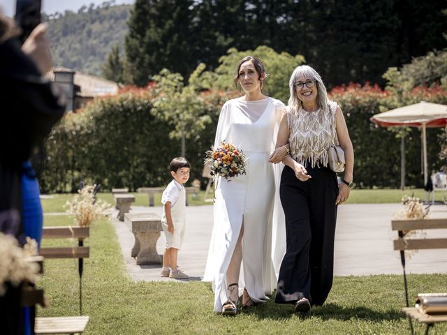 La boda de Carla y Alejandro en Vitoria, A Coruña 22