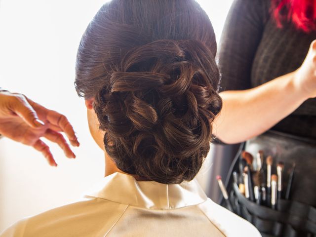 La boda de Sandra y Ismael en Alcala De Guadaira, Sevilla 43