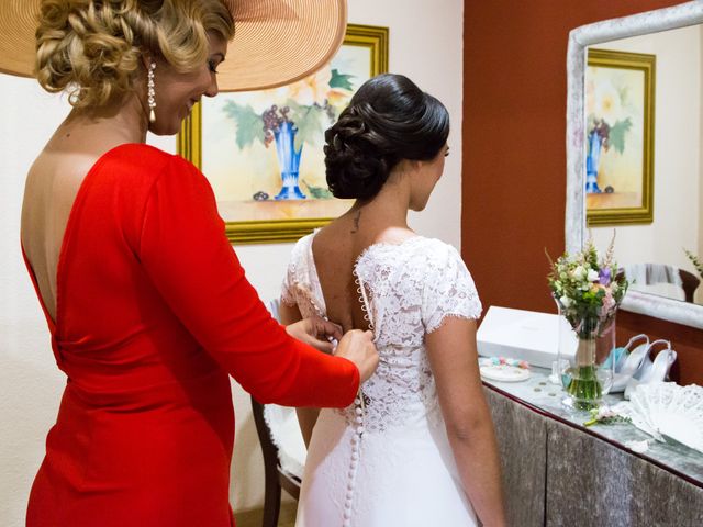 La boda de Sandra y Ismael en Alcala De Guadaira, Sevilla 57