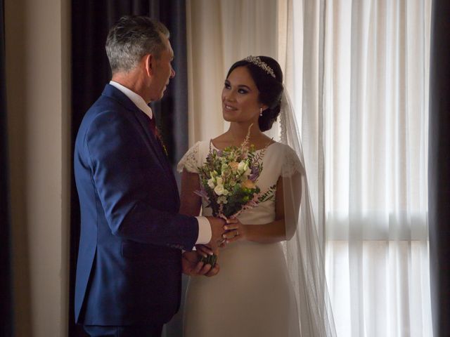 La boda de Sandra y Ismael en Alcala De Guadaira, Sevilla 76