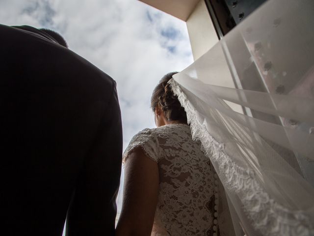 La boda de Sandra y Ismael en Alcala De Guadaira, Sevilla 94