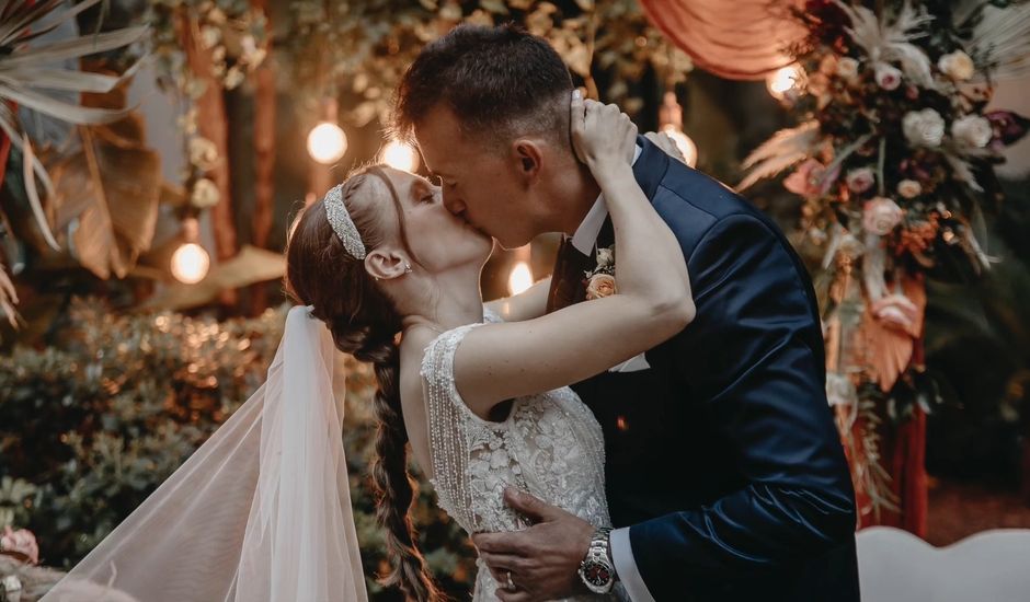 La boda de Antonio  y Patricia  en Benidorm, Alicante