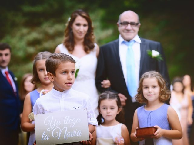 La boda de Alberto y Patricia en Hervas, Cáceres 15