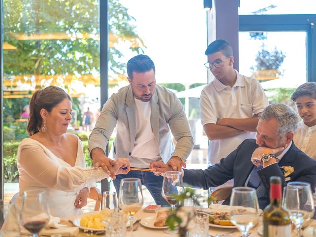 La boda de Benito y Pili en La Gineta, Albacete 26