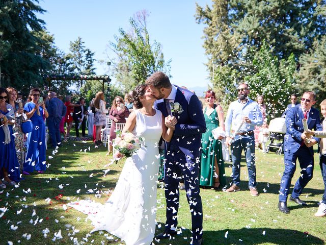 La boda de Bárbara y Aritz en Navalcarnero, Madrid 44