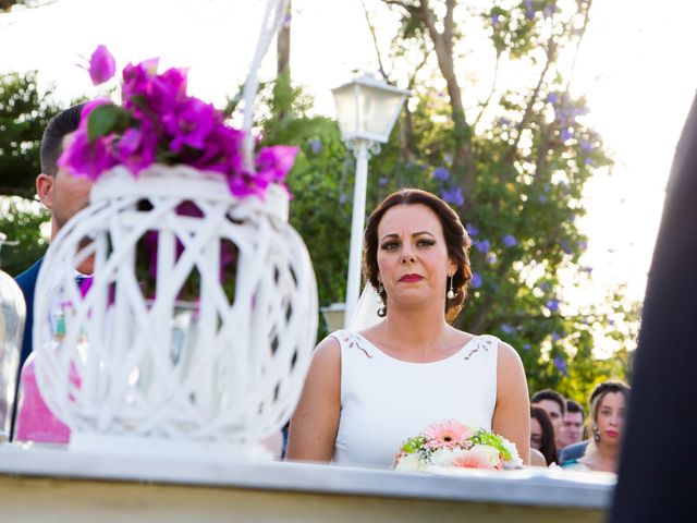 La boda de Manuel y Carmen en Alcala De Guadaira, Sevilla 64
