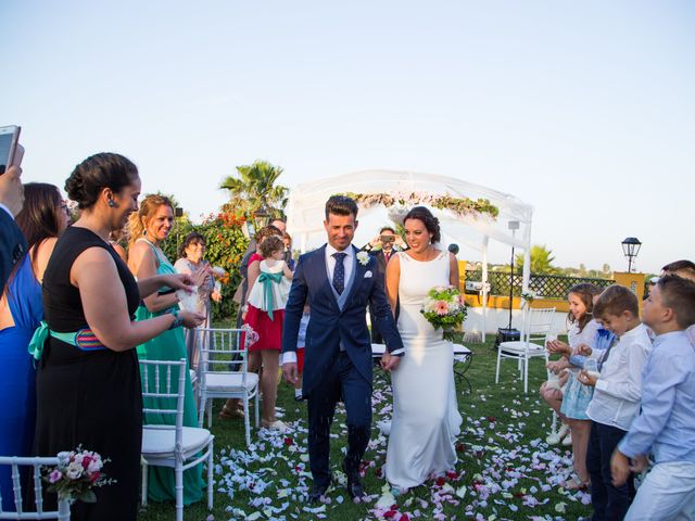 La boda de Manuel y Carmen en Alcala De Guadaira, Sevilla 77