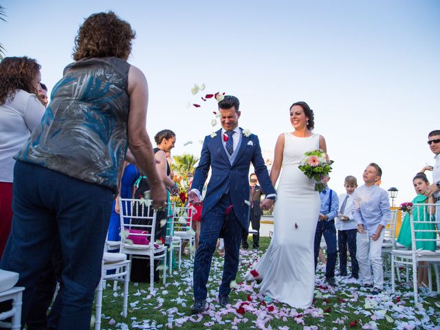 La boda de Manuel y Carmen en Alcala De Guadaira, Sevilla 78