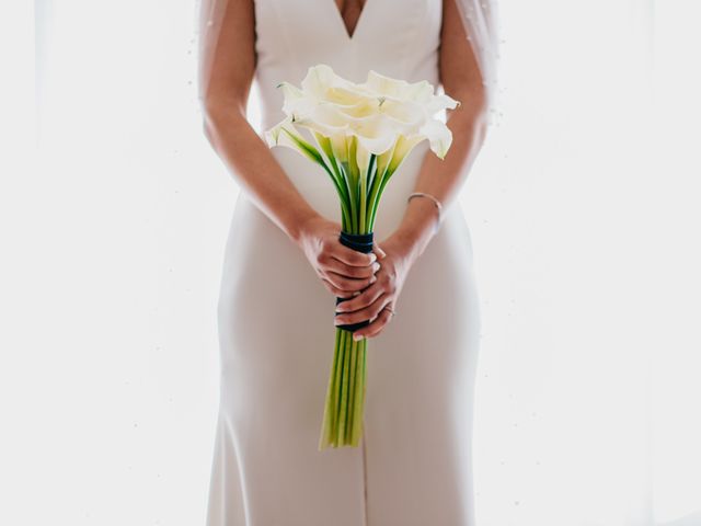 La boda de Silvia y Alberto en Villagarcia Del Llano, Cuenca 24
