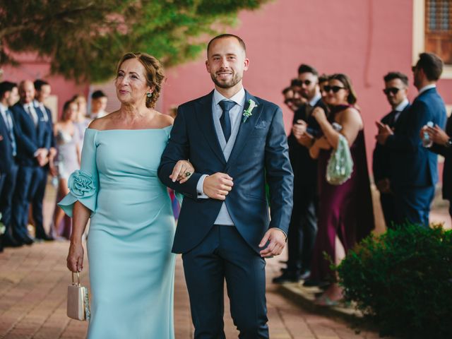La boda de Silvia y Alberto en Villagarcia Del Llano, Cuenca 27