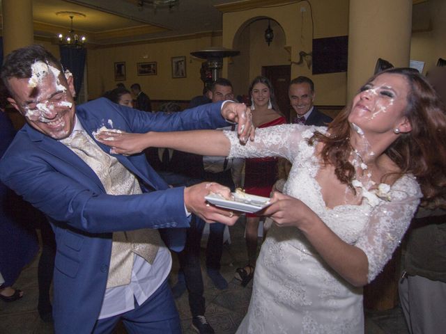 La boda de Marcos y Elizabeth en Minas De Riotinto, Huelva 23