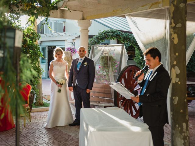 La boda de Juan Carlos y Vanesa en Herrera De Duero, Valladolid 15