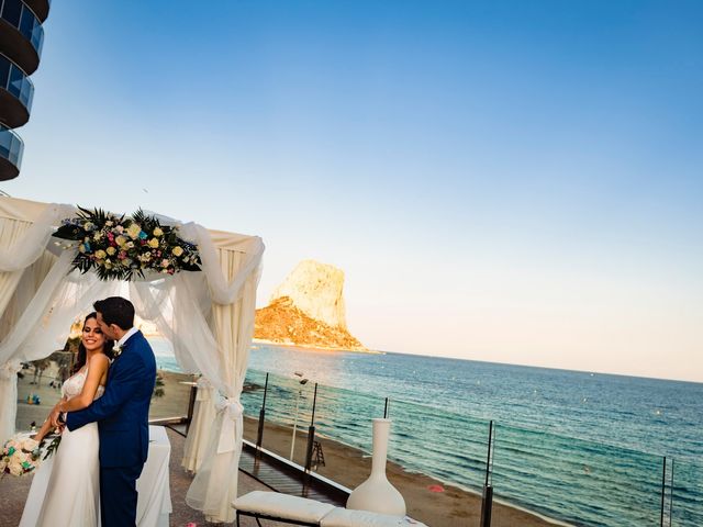 La boda de Juan Alberto y Irene en Calp/calpe, Alicante 19