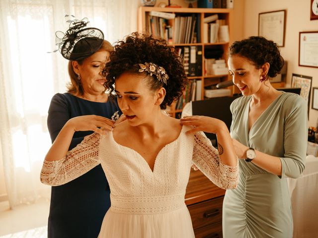 La boda de Cristina y Josevi en Bormujos, Sevilla 18